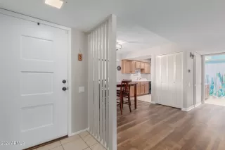 Photo #5: 6755932 Listing