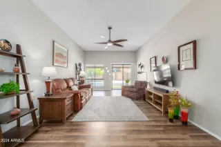 Photo #6: 6755932 Listing