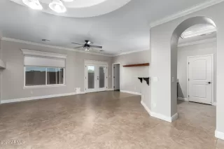 Photo #4: 6756023 Listing