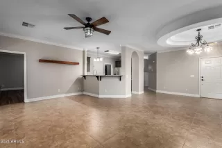 Photo #5: 6756023 Listing