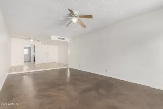 Photo #6: 6756168 Listing 