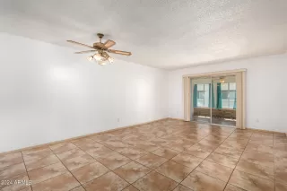 Photo #5: 6756279 Listing