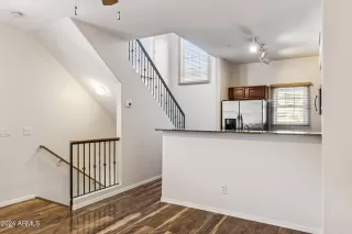 Photo #6: 6756537 Listing