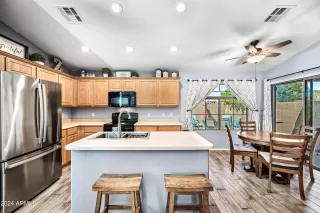 Photo #5: 6756776 Listing 