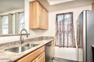 Photo #4: 6757232 Listing