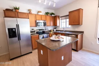 Photo #4: 6757305 Listing 