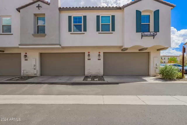 MLS: 6757320 Condo For Sale