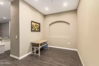 Photo #4: 6757455 Listing