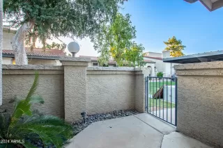 Photo #4: 6757964 Listing 