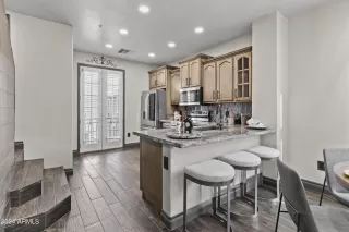 Photo #4: 6757974 Listing 