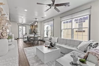 Photo #6: 6757974 Listing 