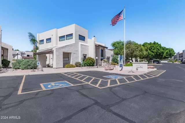 MLS: 6758027 Condo For Sale