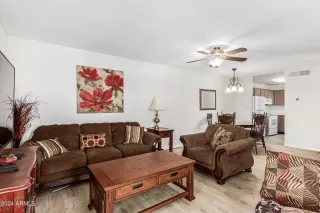 Photo #2: 6758027 Listing