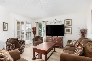 Photo #3: 6758027 Listing