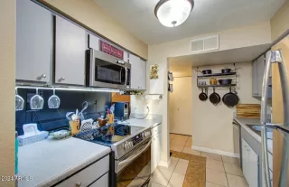 Photo #2: 6758216 Listing