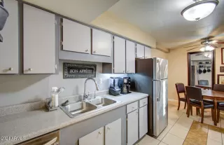 Photo #3: 6758216 Listing