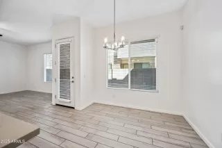 Photo #4: 6758678 Listing