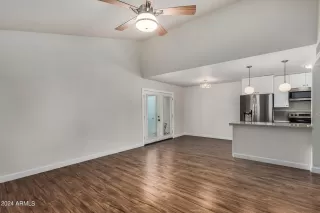 Photo #4: 6758729 Listing