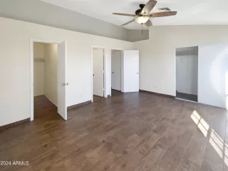 Photo #6: 6758859 Listing 