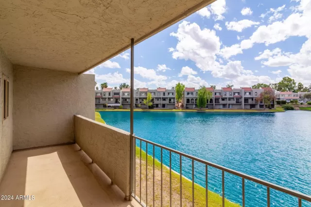 MLS: 6758930 Condo For Sale