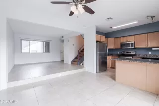 Photo #3: 6758930 Listing