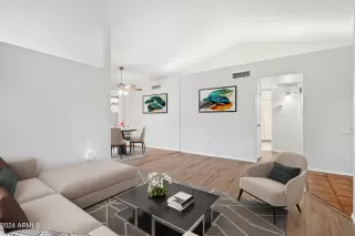 Photo #2: 6759161 Listing