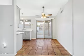 Photo #6: 6759161 Listing