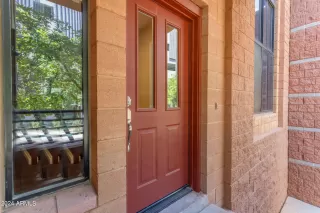 Photo #2: 6759259 Listing