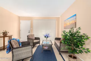 Photo #1: 6759278 Listing