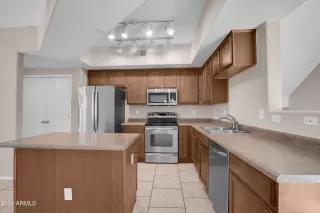 Photo #6: 6759481 Listing