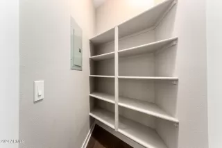 Photo #5: 6759505 Listing