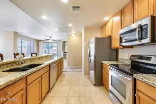 Photo #1: 6759630 Listing