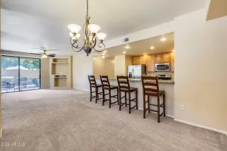 Photo #2: 6759630 Listing