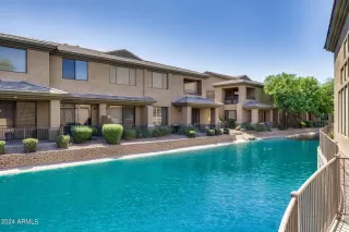 Photo #4: 6759630 Listing