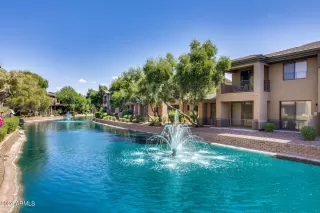 Photo #6: 6759630 Listing