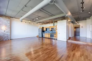 Photo #3: 6759661 Listing 