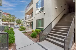 Photo #3: 6760368 Listing