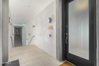 Photo #4: 6760368 Listing