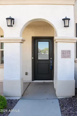 Photo #2: 6760373 Listing 