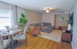 Photo #4: 6760470 Listing