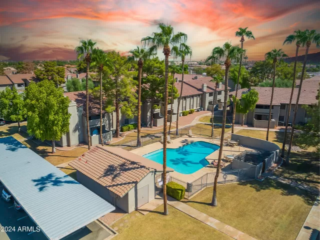 MLS: 6760585 Condo For Sale