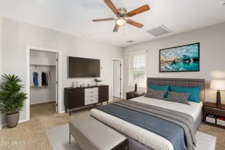 Photo #4: 6760635 Listing