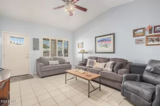 Photo #4: 6760647 Listing