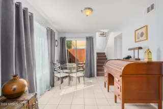 Photo #5: 6760647 Listing