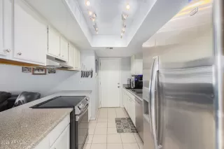 Photo #6: 6760647 Listing