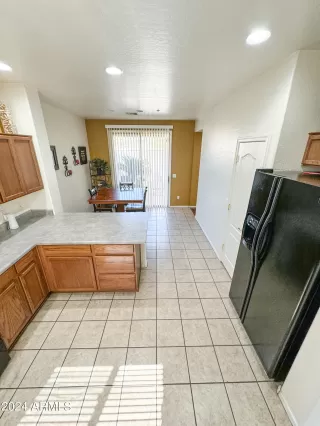 Photo #5: 6760875 Listing 