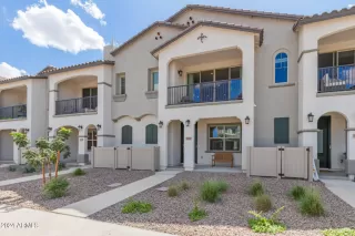 Photo #1: 6761040 Listing 