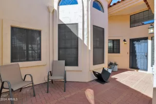 Photo #2: 6761143 Listing 