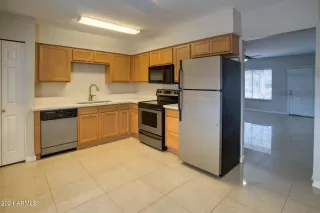 Photo #5: 6761509 Listing 