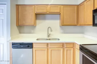 Photo #6: 6761509 Listing 